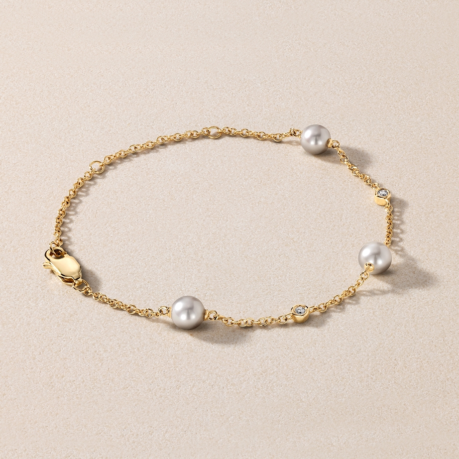 Shop all gold bracelets