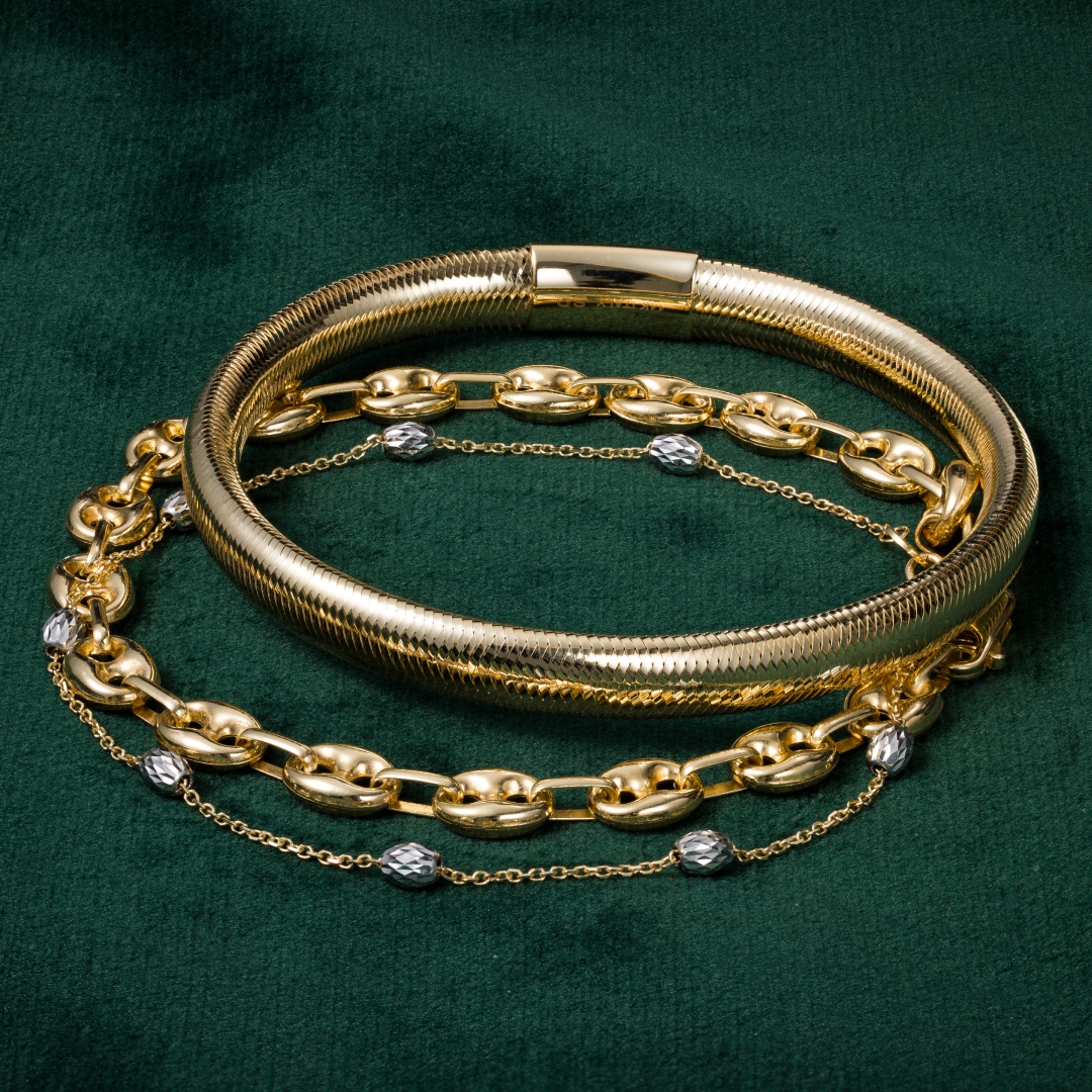 Shop all gold gifts at Jared