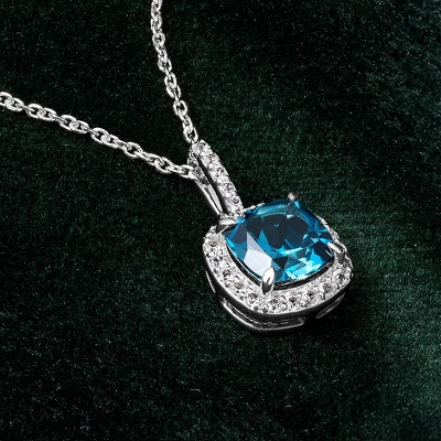 Shop Gifts Under $500