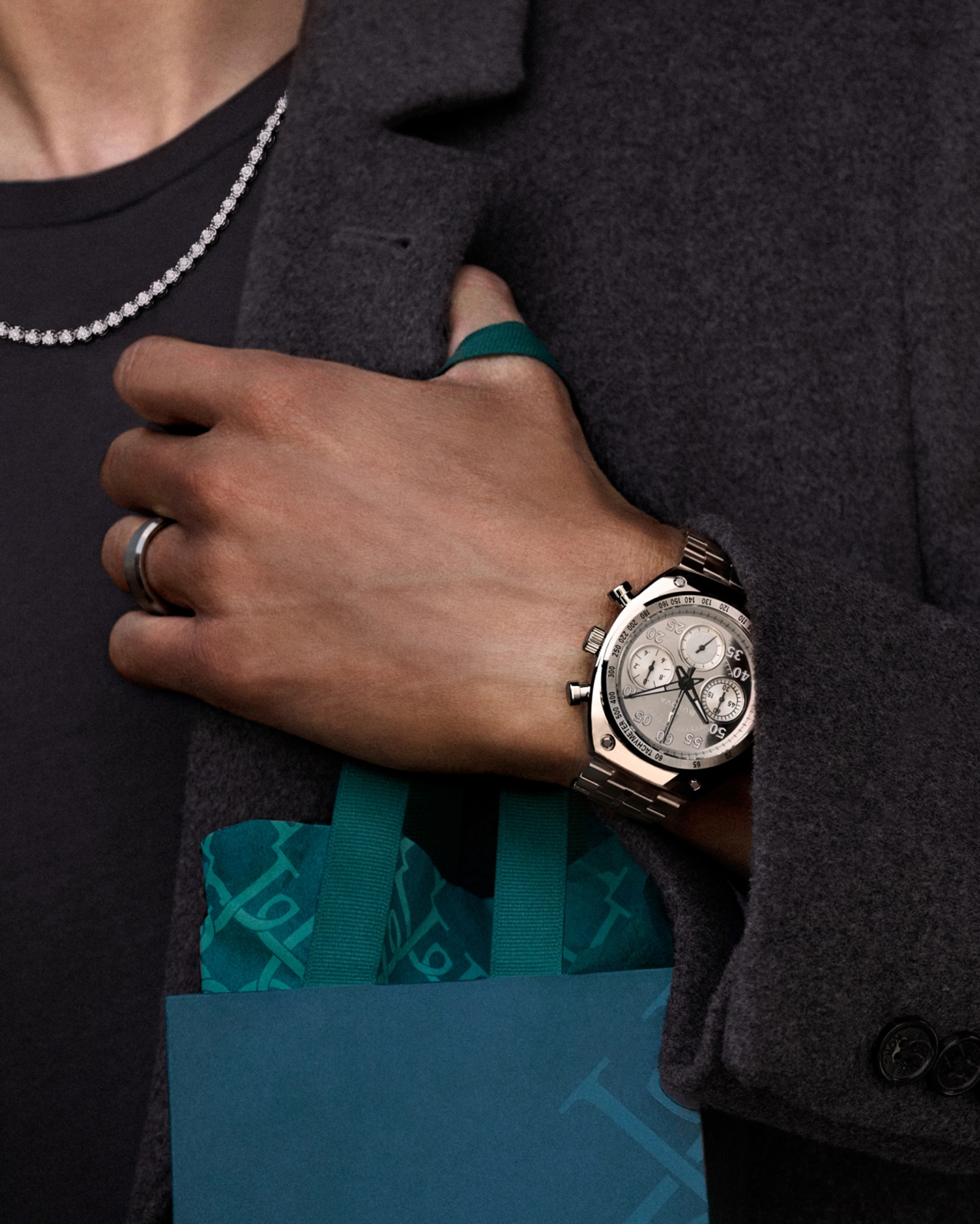 Shop holiday gifts for him at Jared