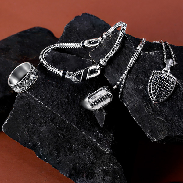 Shop all men's jewelry at Jared