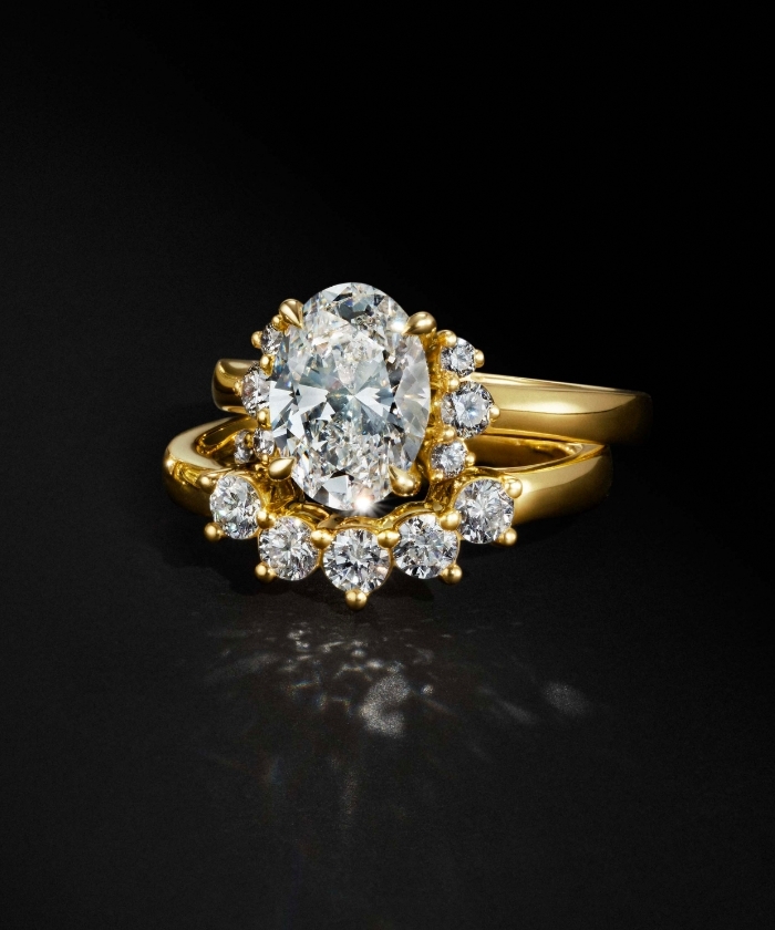 Shop wedding rings from the Storied Diamond Desert Sands of Eternity program