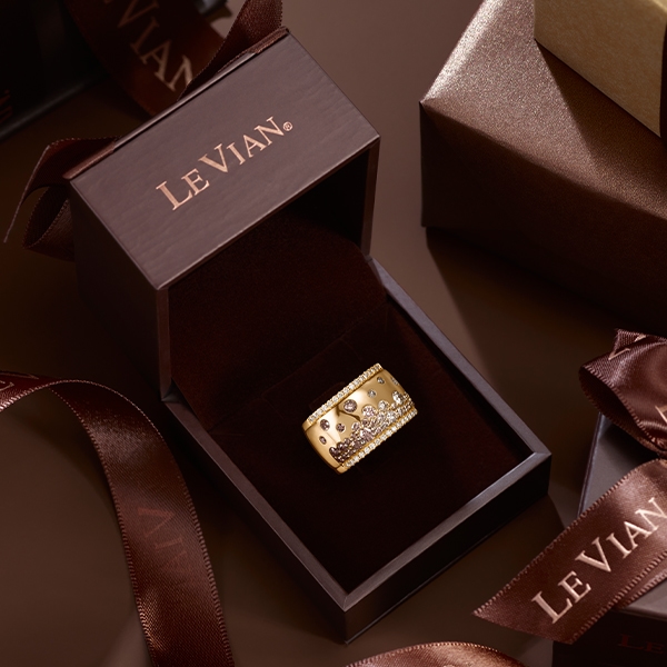 Le Vian chocolate diamond Tramonto D'Oro ring in yellow gold with special Le Vian gift box