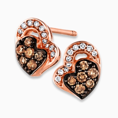 Le Vian Superbuy heart stud earrings in 14K rose gold with 1/4 ct tw chocolate and vanilla diamonds.