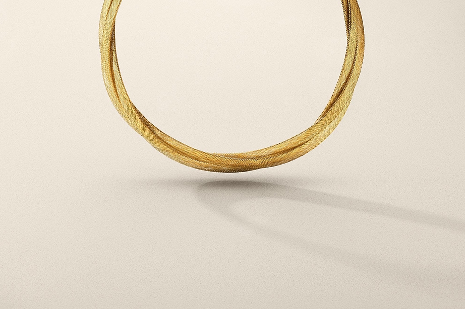 Yellow gold necklace