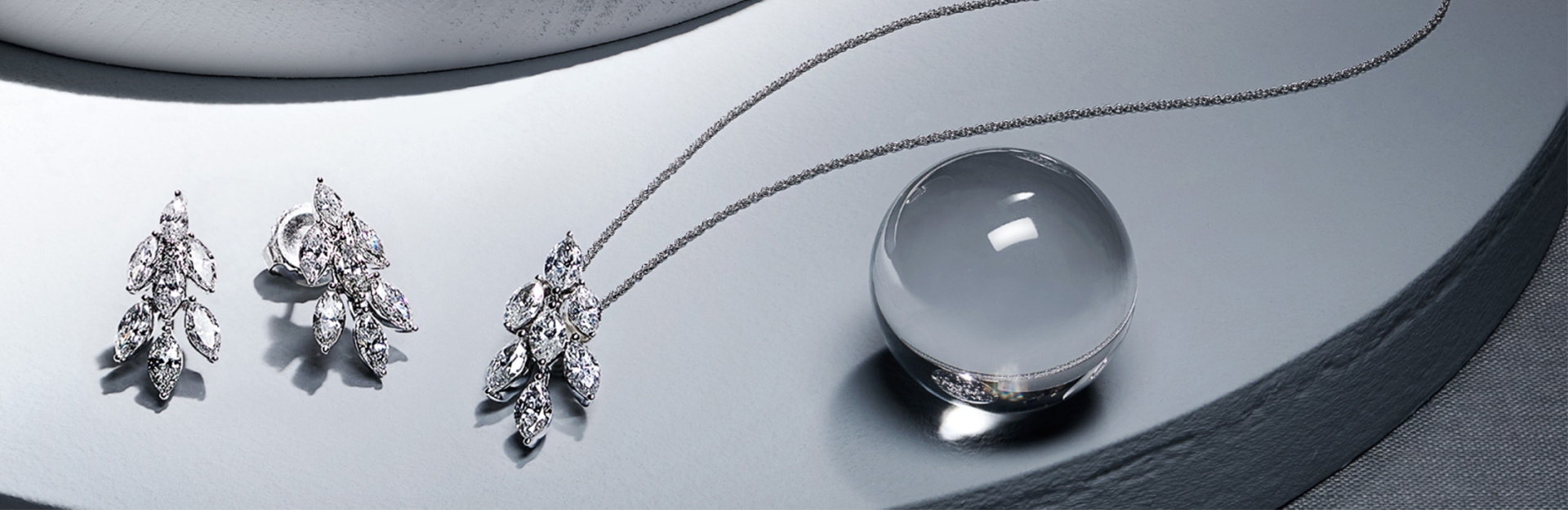 Brilliant Moments Reserve Collection | Larger carat weights, Fancy diamond-cuts and 14K gold.