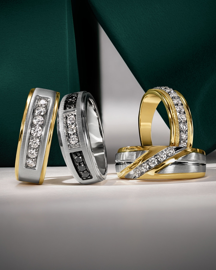 Men's wedding bands in the Chosen by Jared collection