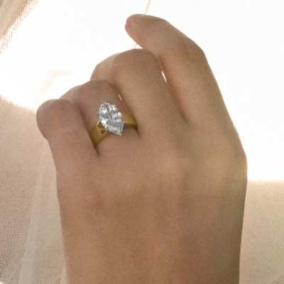 Shop engagement rings