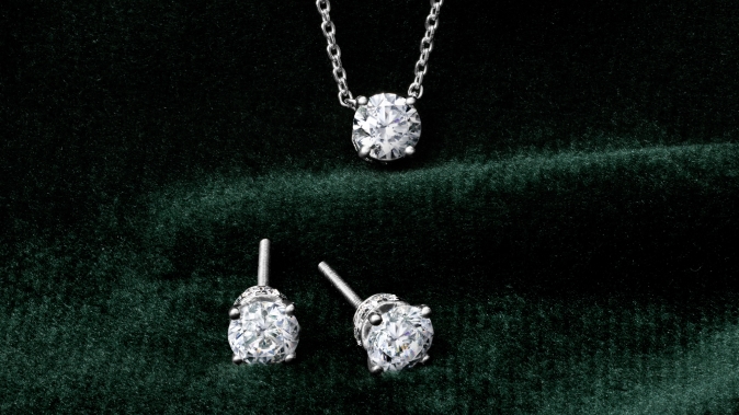 Learn what defines diamond solitaire jewelry and what makes it timeless.