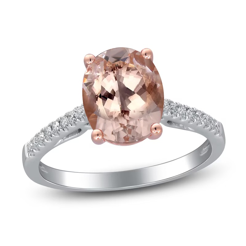 Image of a morganite gemstone engagement ring.