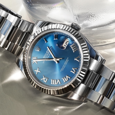 Shop watches at Jared