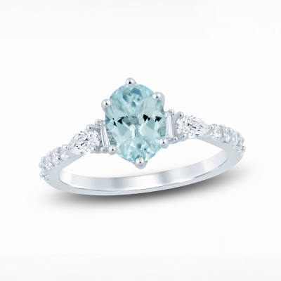 Image of an aquamarine gemstone engagement ring.