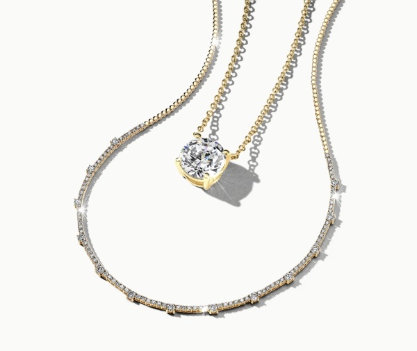 Shop layering necklaces at Jared