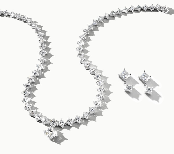 Shop layering necklaces at Jared