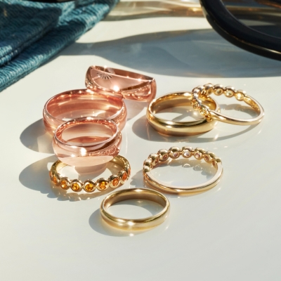 shop rings at Jared