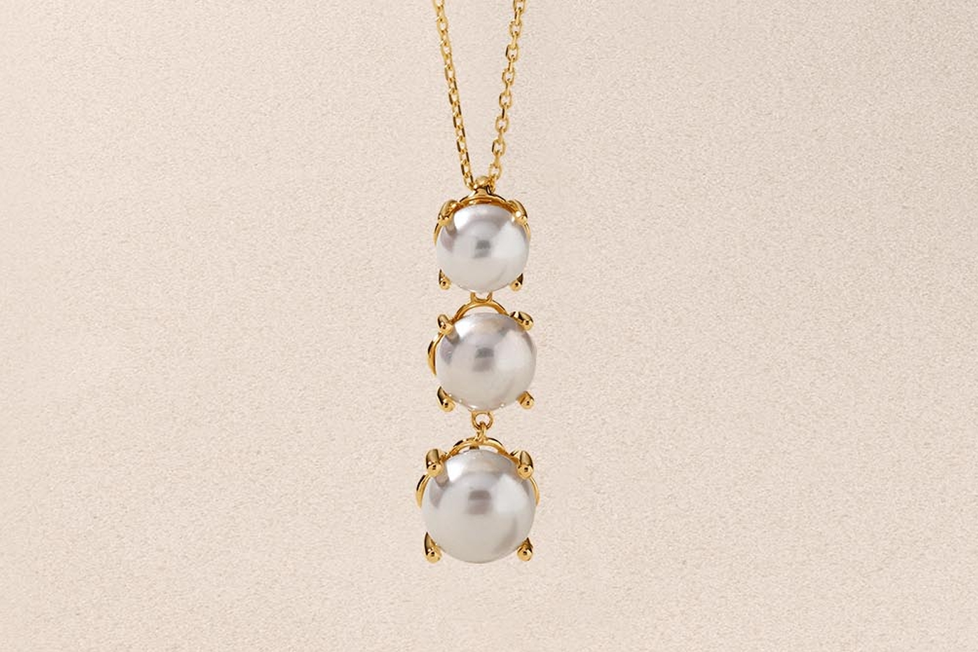 pearl necklace from Jared