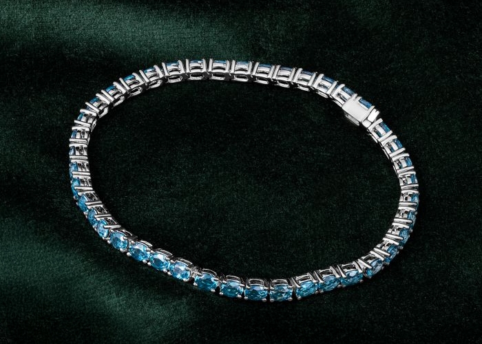 model wearing a tennis bracelet from Jared
