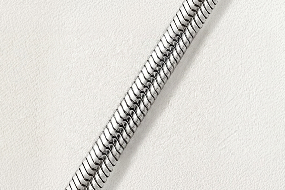 Learn about and shop snake chains