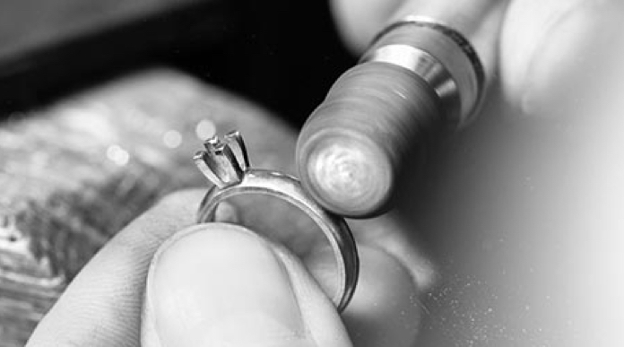 Learn about popular metal types for engagement rings