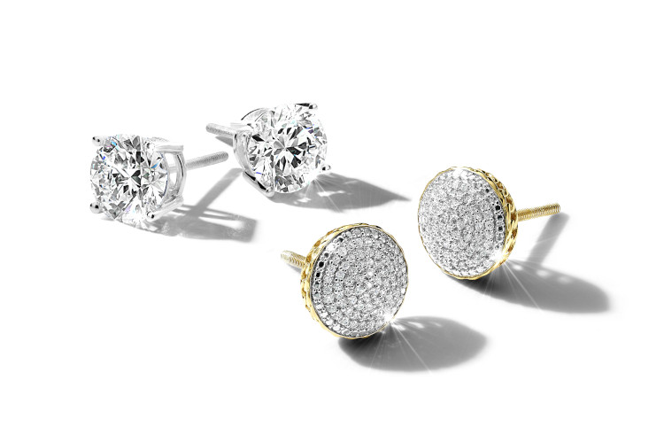 Difference between stud earrings and soliatire fashion jewelry