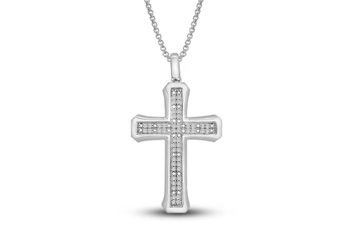 Shops men's natural diamonds at Jared
