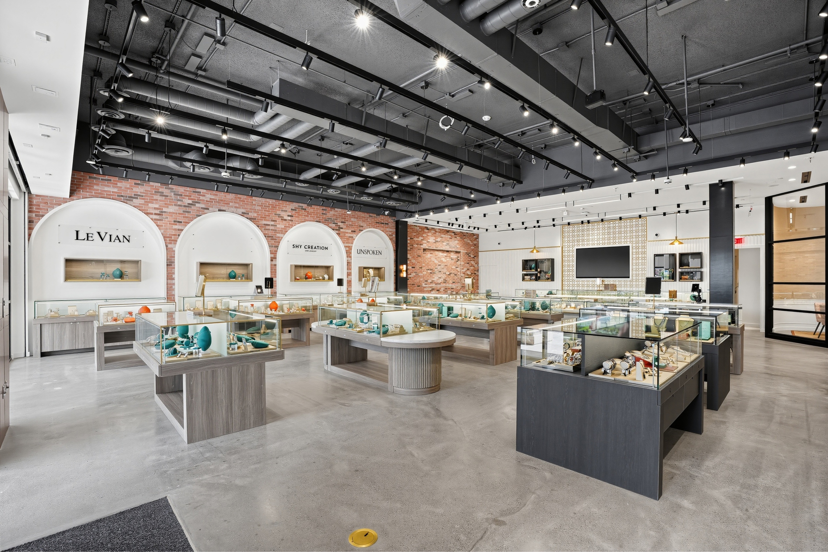 Inside a new Jared Jewelers jewelry case