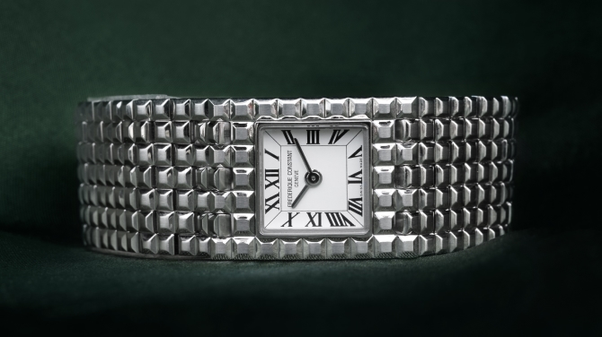 Explore watches styles for men and women at Jared Jewelers in-store or online