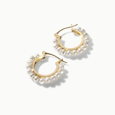 shop cultured pearl earrings at Jared