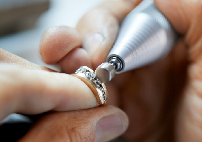Learn more about custom jewelry design