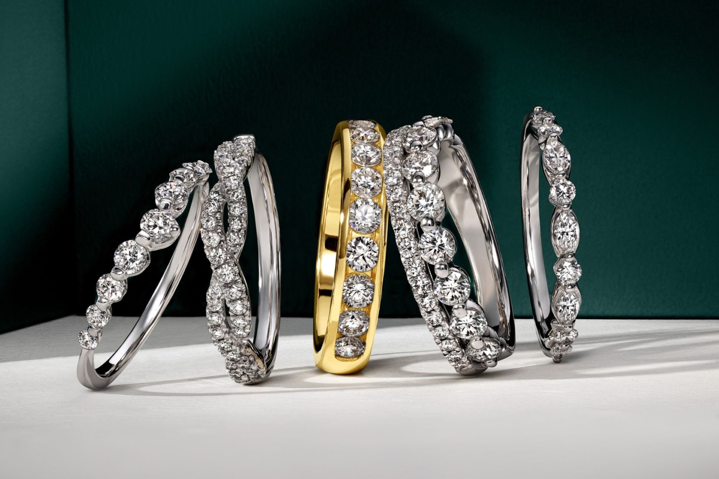 Save 20% on select wedding and anniversary rings