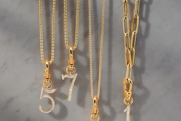 Start with a box chain or paperclip chain