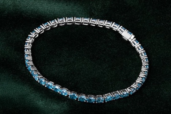 model wearing a tennis bracelet from Jared