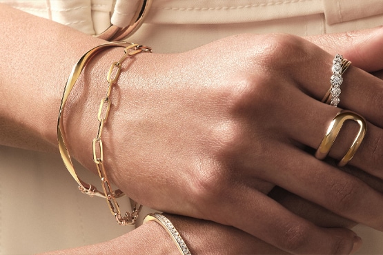 Learn more about the properties of gold and silver jewelry.