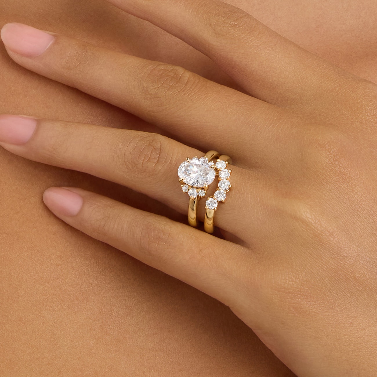 Oval Engagement Ring