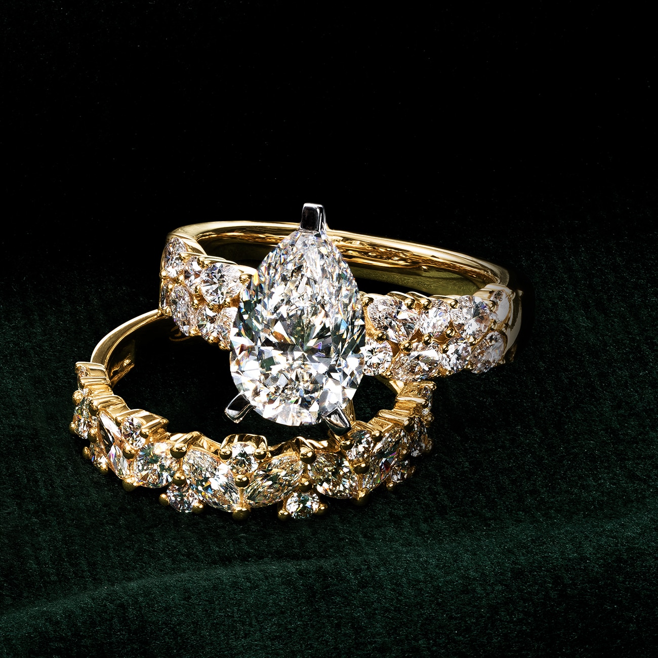 Pear cut engagement ring