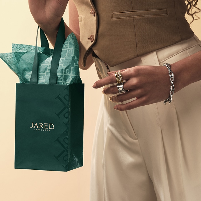 Become a vault rewards member or sign into your Jared account