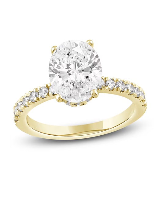 Yellow gold engagement ring