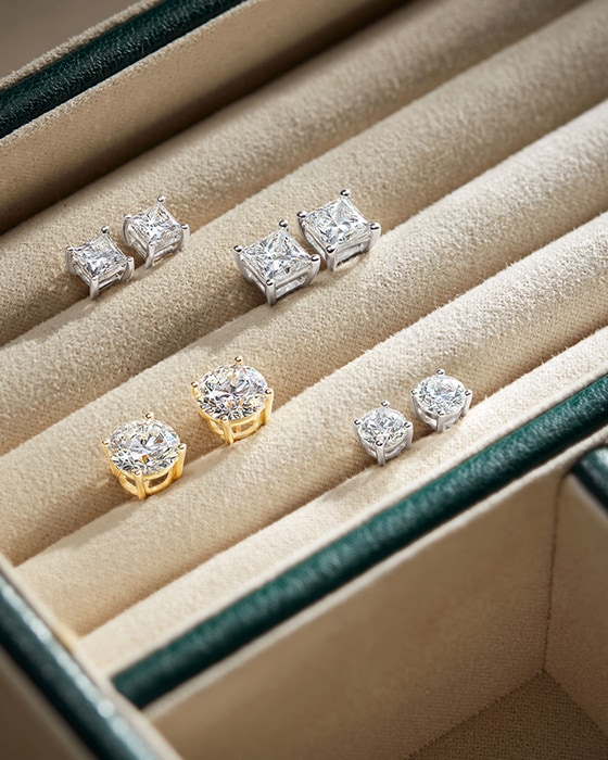 Solitaire earrings in a jewelry box