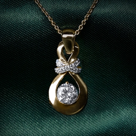 Shop all necklaces at Jared