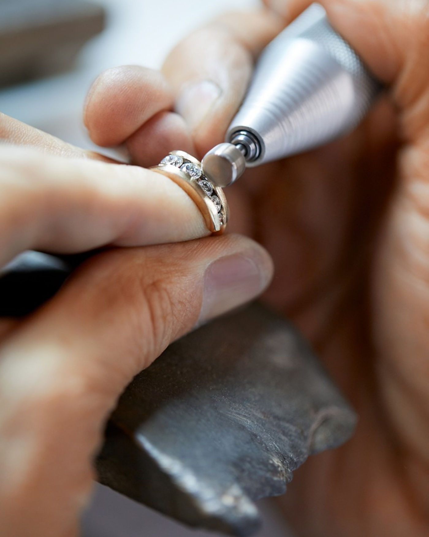 Jared jewelry expert cleaning a ring