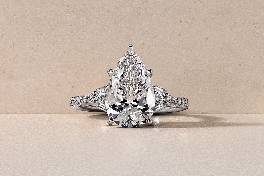 Learn about pear shaped engagement rings