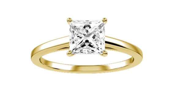 Solitaire princess cut engagement ring